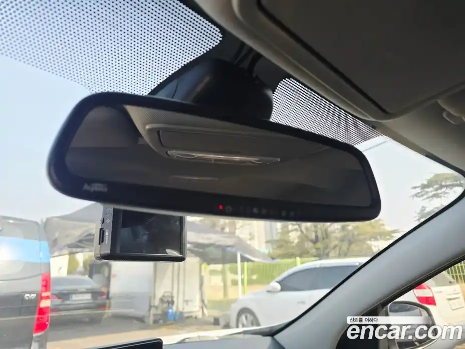 Renault SM3 2015 1.6 Автомат в Москве № 106605, фото 17