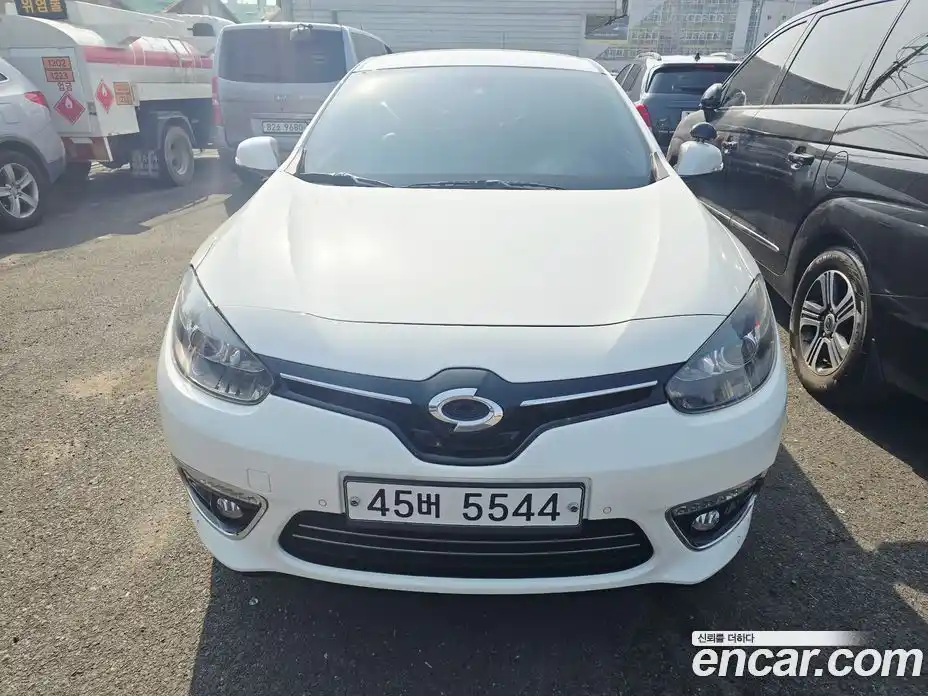 Renault SM3 2015 1.6 Автомат в Москве № 106605, фото 3