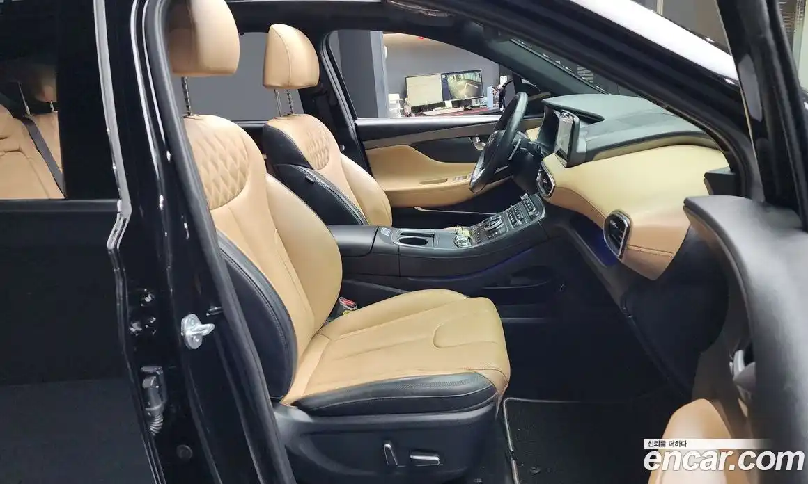 Hyundai Santa Fe 2023 2.5 Автомат в Москве № 112128, фото 16