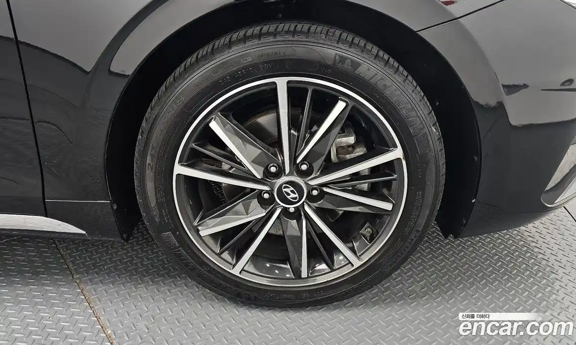 Hyundai Grandeur 2020 2.5 Автомат в Москве № 118040, фото 5