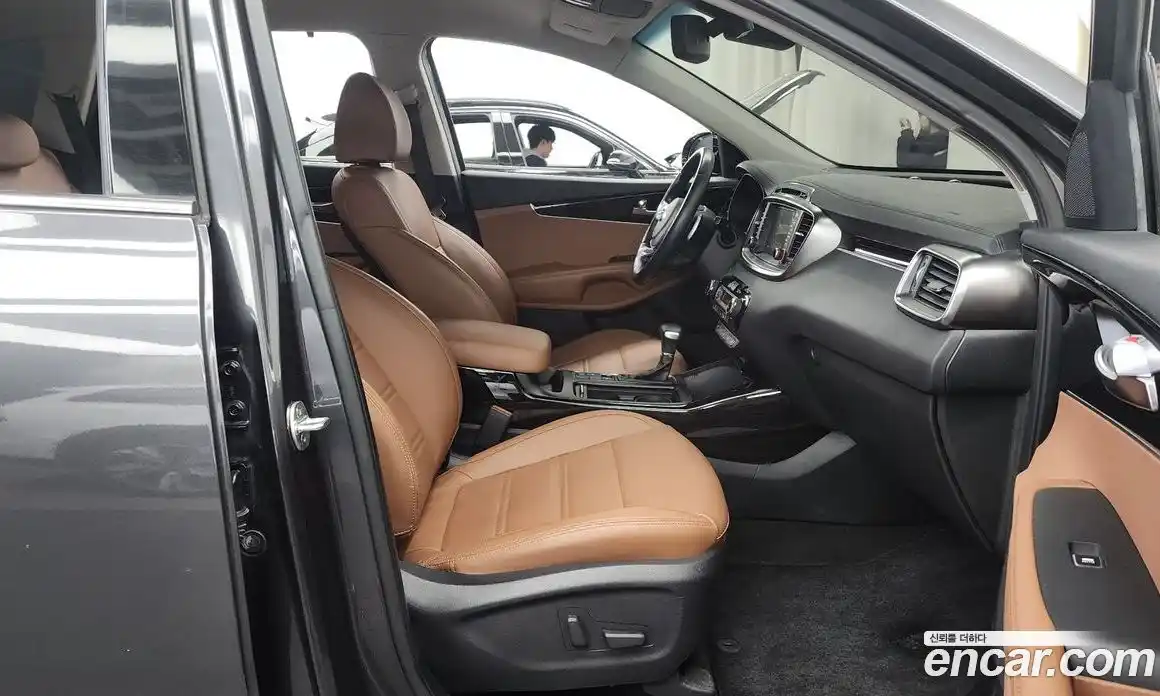 Kia Sorento 2019 2.0 Автомат в Москве № 122049, фото 16