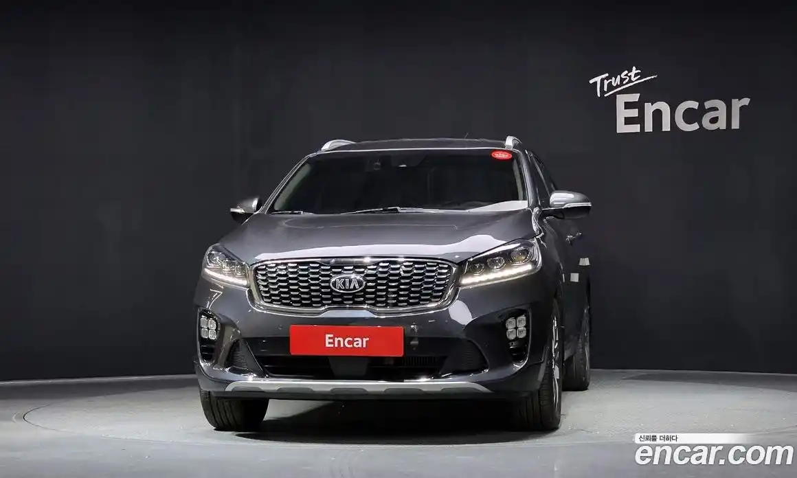 Kia Sorento 2019 2.0 Автомат в Москве № 122049, фото 3