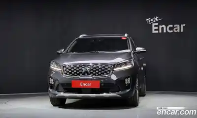 Kia Sorento 2019 2.0 Автомат в Москве № 122049, миниатюра 3