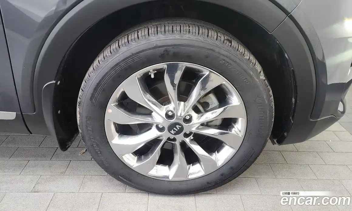 Kia Sorento 2019 2.0 Автомат в Москве № 122049, фото 8