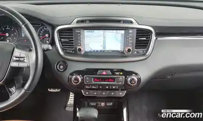 Kia Sorento 2019 2.0 Автомат в Москве № 122049, миниатюра 9
