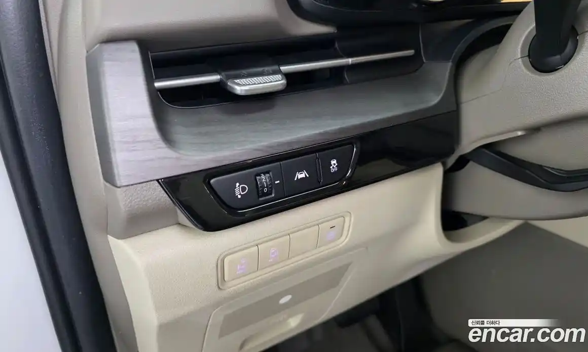 Kia Canival 2023 3.5 Автомат в Москве № 122749, фото 14