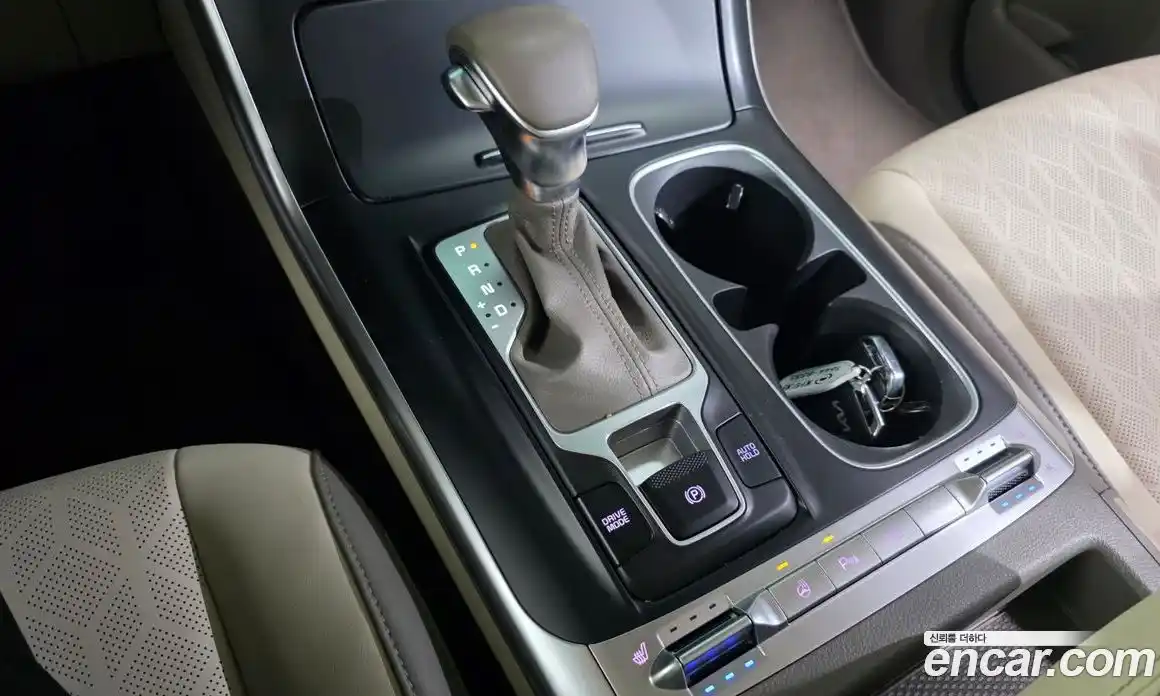 Kia Canival 2023 3.5 Автомат в Москве № 122749, фото 17