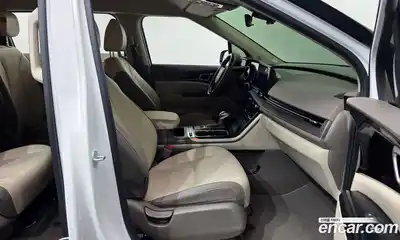 Kia Canival 2023 3.5 Автомат в Москве № 122749, миниатюра 2