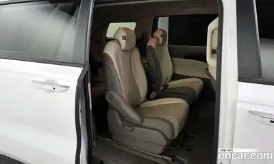 Kia Canival 2023 3.5 Автомат в Москве № 122749, миниатюра 5