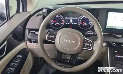 Kia Canival 2023 3.5 Автомат в Москве № 122749, миниатюра 7
