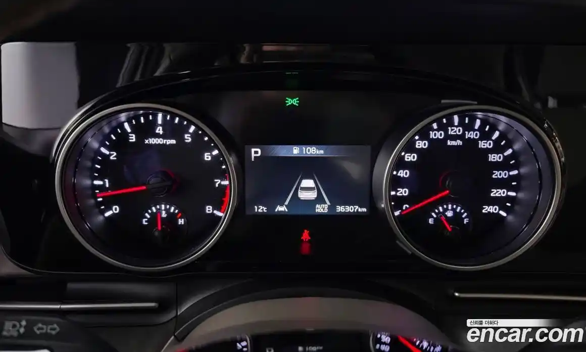 Kia Canival 2023 3.5 Автомат в Москве № 122749, фото 10