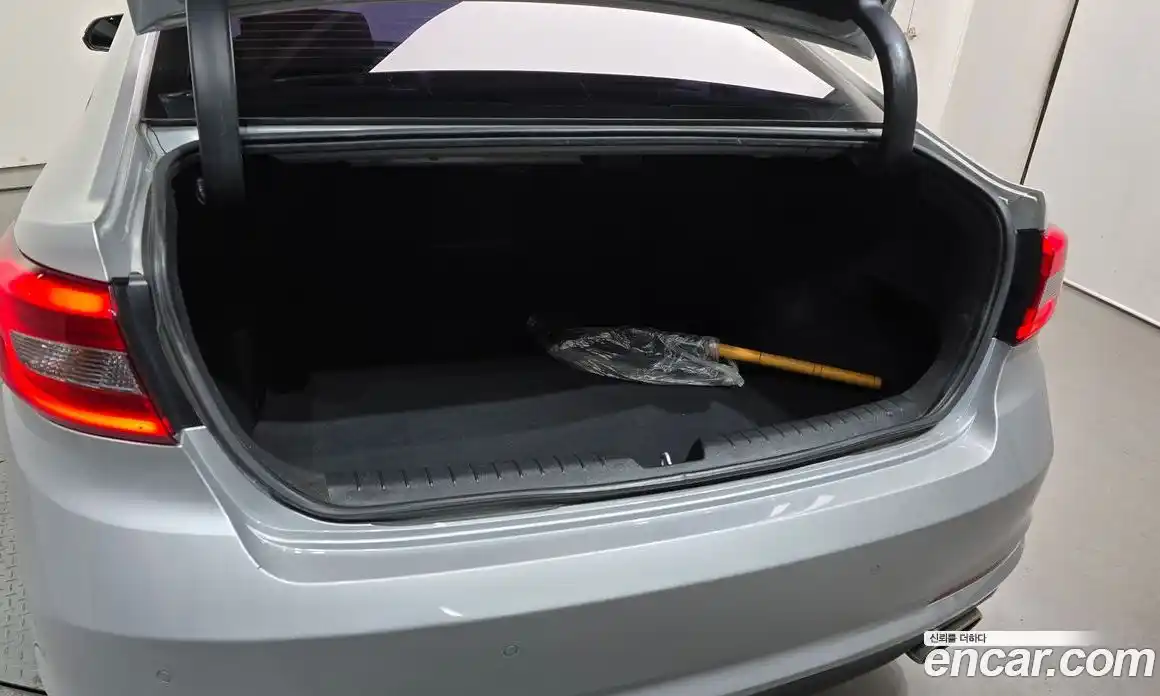 Hyundai Sonata 2015 2.0 Автомат в Москве № 126385, фото 11