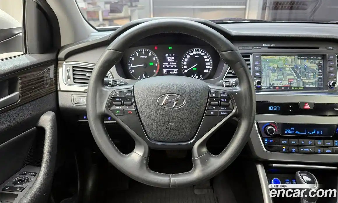 Hyundai Sonata 2015 2.0 Автомат в Москве № 126385, фото 14