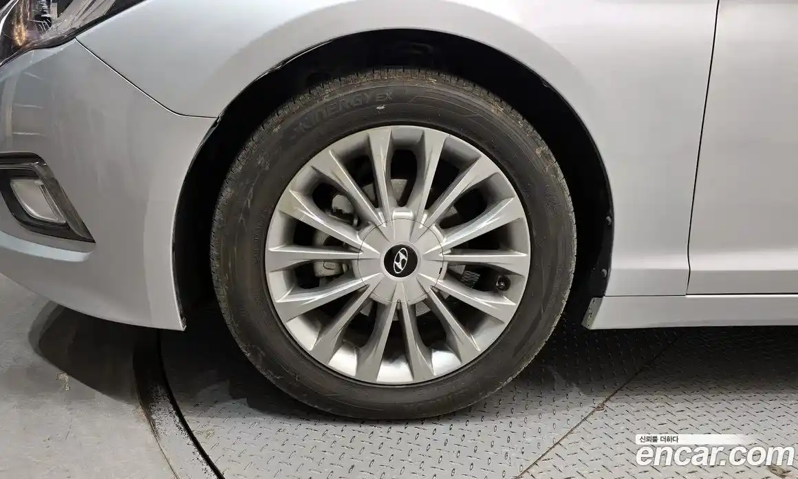 Hyundai Sonata 2015 2.0 Автомат в Москве № 126385, фото 16