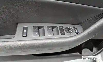 Hyundai Sonata 2015 2.0 Автомат в Москве № 126385, миниатюра 6