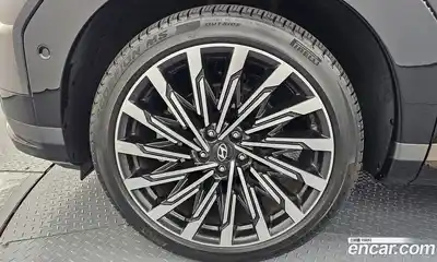 Hyundai Santa Fe 2024 2.5 Автомат в Москве № 126803, миниатюра 2