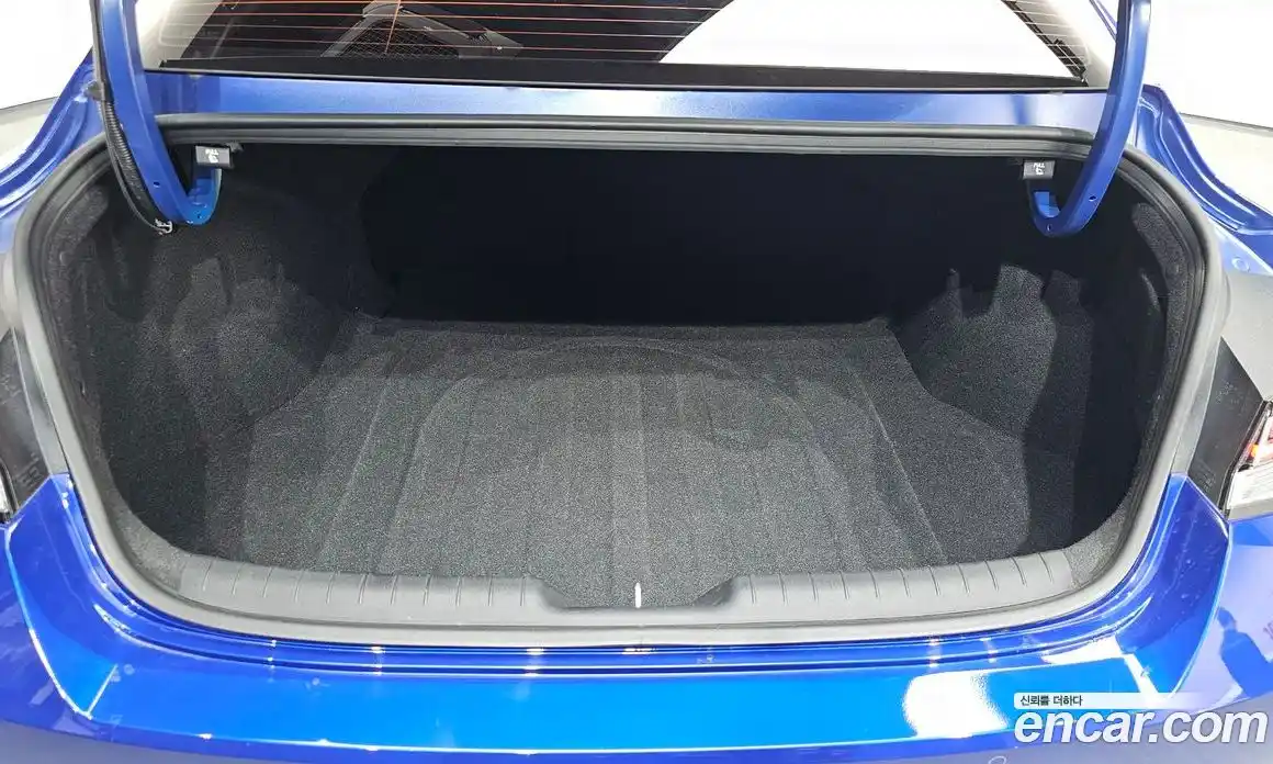 Hyundai Avante 2021 1.6 Автомат в Москве № 12825, фото 10