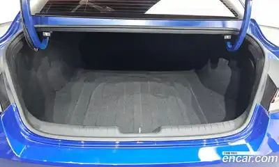 Hyundai Avante 2021 1.6 Автомат в Москве № 12825, миниатюра 10