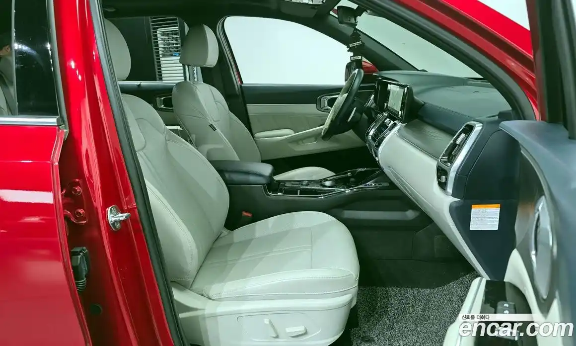 Kia Sorento 2023 1.6 Автомат в Москве № 132337, фото 1