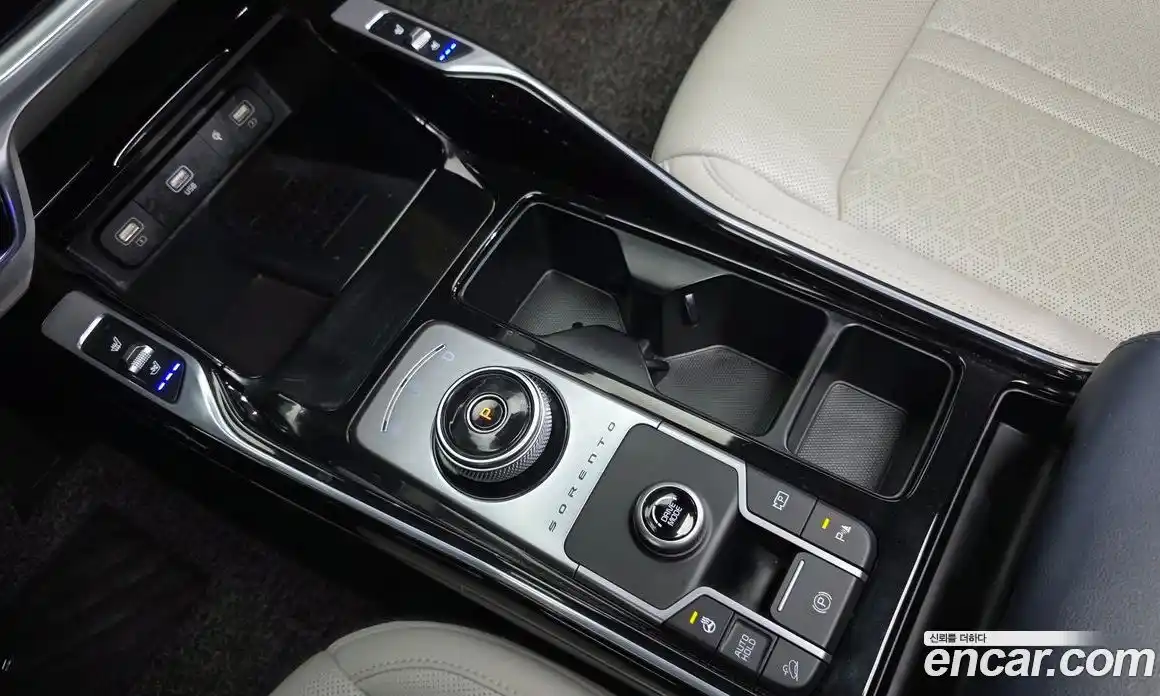 Kia Sorento 2023 1.6 Автомат в Москве № 132337, фото 18