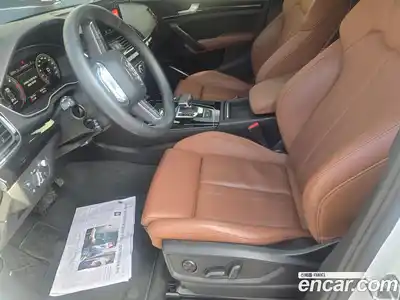 Audi Q5 2022 2.0 Автомат в Москве № 138047, миниатюра 5