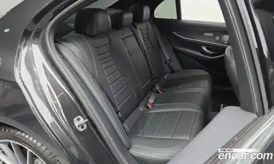 Mercedes-Benz E-Class 2021 2.0 Автомат в Москве № 138092, миниатюра 12