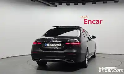 Mercedes-Benz E-Class 2021 2.0 Автомат в Москве № 138092, миниатюра 4