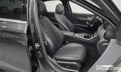 Mercedes-Benz E-Class 2021 2.0 Автомат в Москве № 138092, миниатюра 10