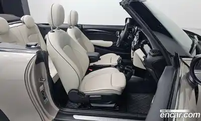 Mini Cooper Convertible 2023 2.0 Автомат в Москве № 138591, миниатюра 12