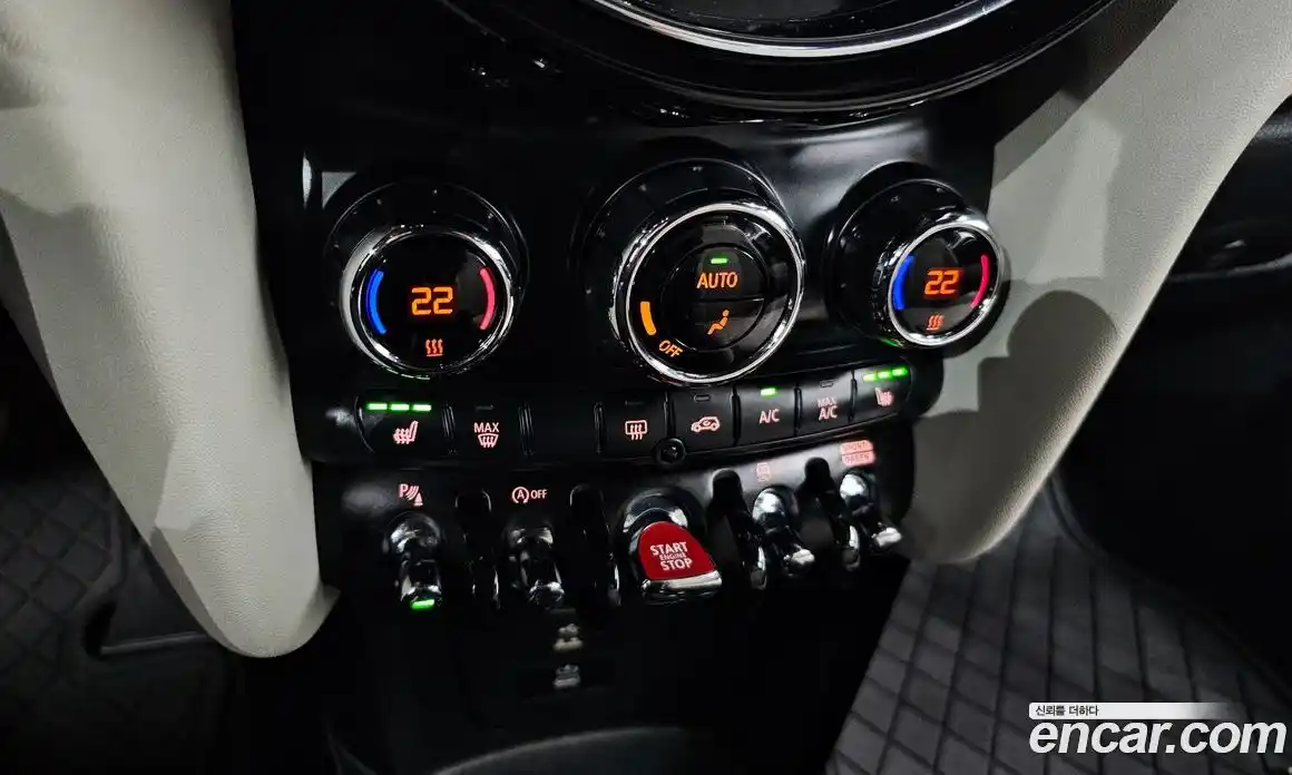 Mini Cooper Convertible 2023 2.0 Автомат в Москве № 138591, фото 16