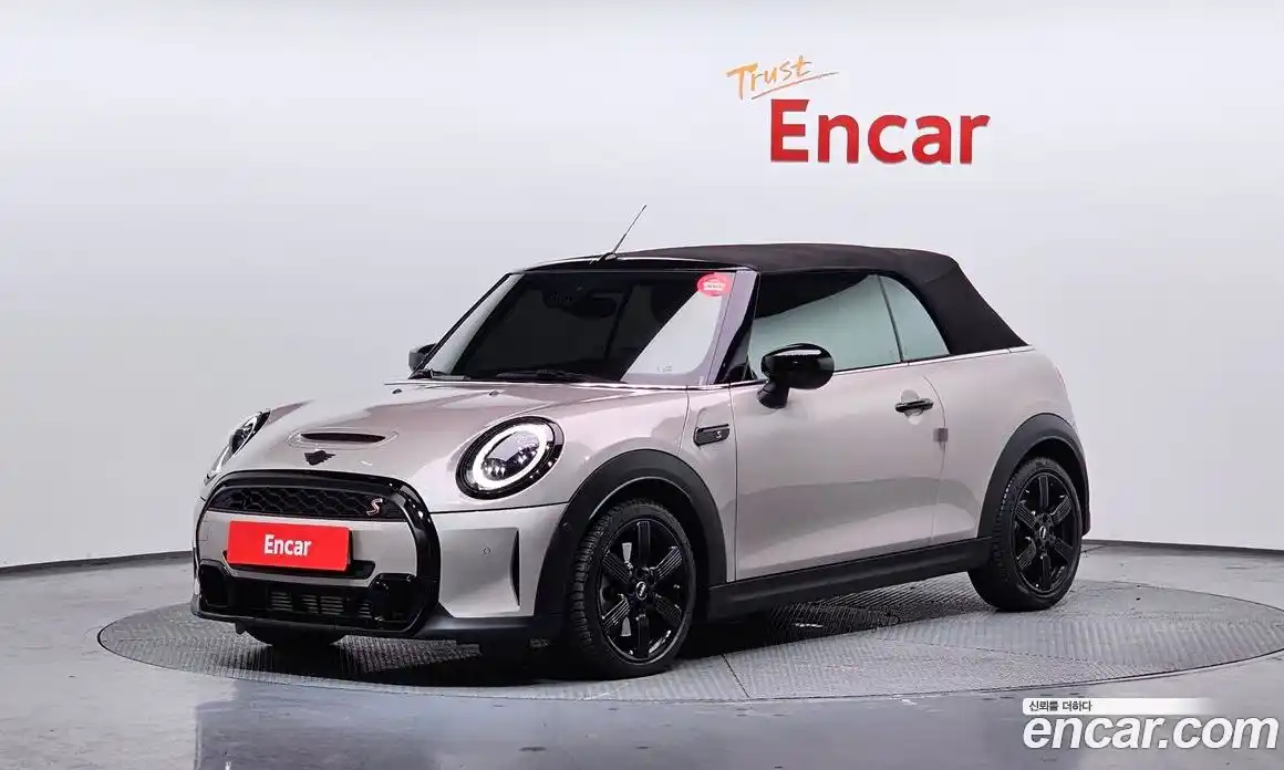 Mini Cooper Convertible 2023 2.0 Автомат в Москве № 138591, фото 17