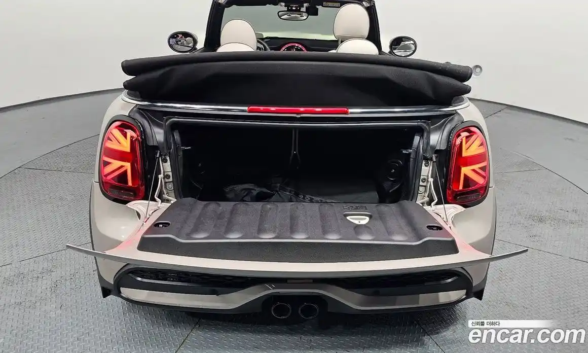 Mini Cooper Convertible 2023 2.0 Автомат в Москве № 138591, фото 4