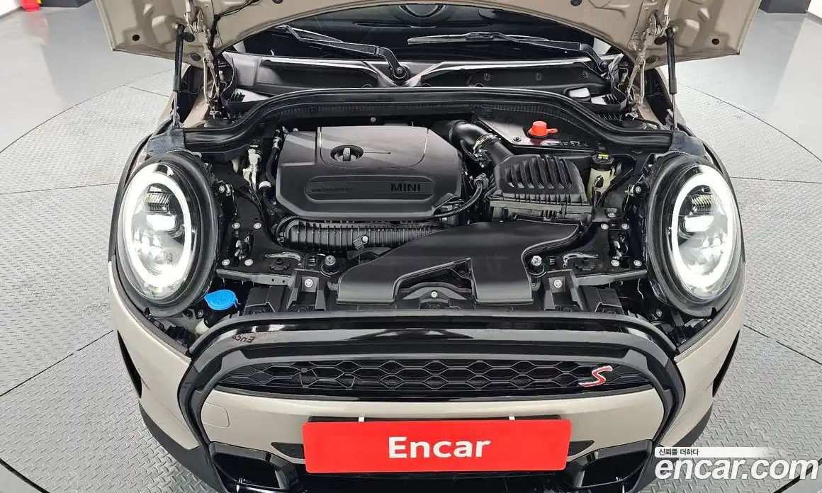 Mini Cooper Convertible 2023 2.0 Автомат в Москве № 138591, фото 7