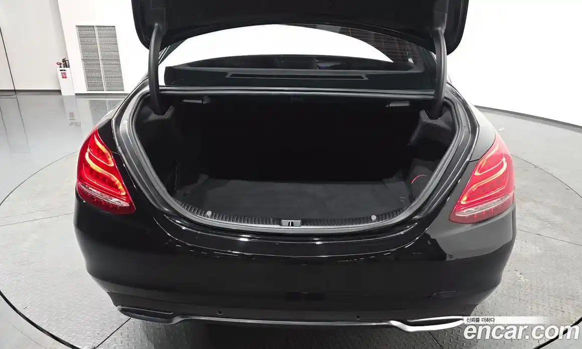 Mercedes-Benz C-Class 2018 2.1 Автомат в Москве № 142643, фото 18