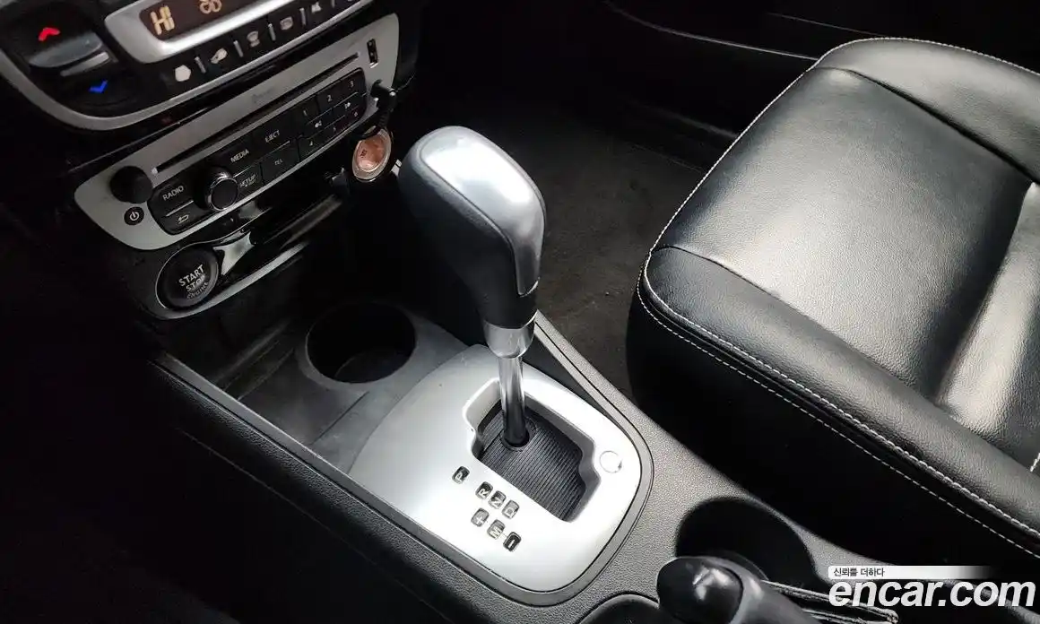 Renault SM3 2016 1.5 Автомат в Москве № 148144, фото 16