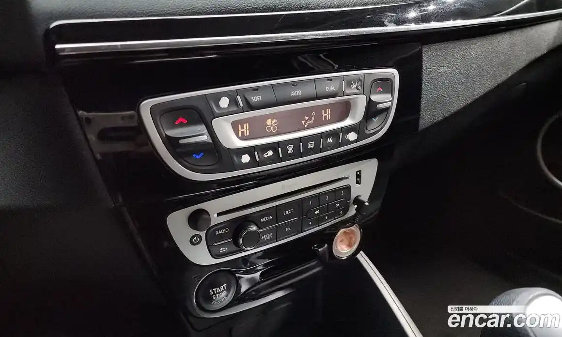 Renault SM3 2016 1.5 Автомат в Москве № 148144, фото 20