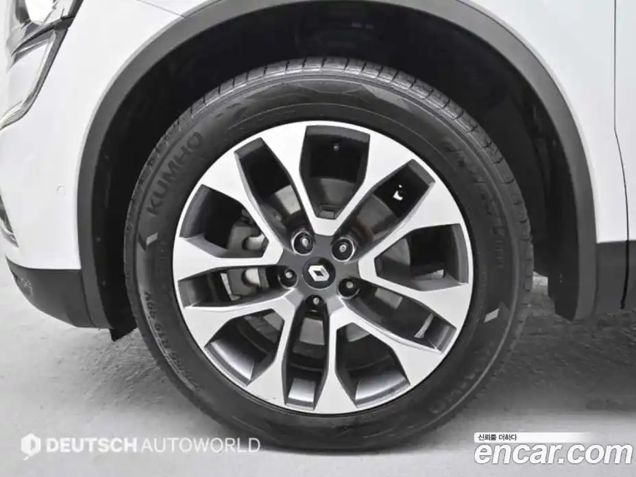 Renault QM6 2017 2.0 Автомат в Москве № 152906, фото 5