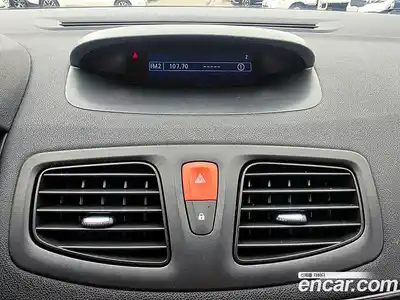 Renault SM3 2015 1.6 Автомат в Москве № 153091, миниатюра 12