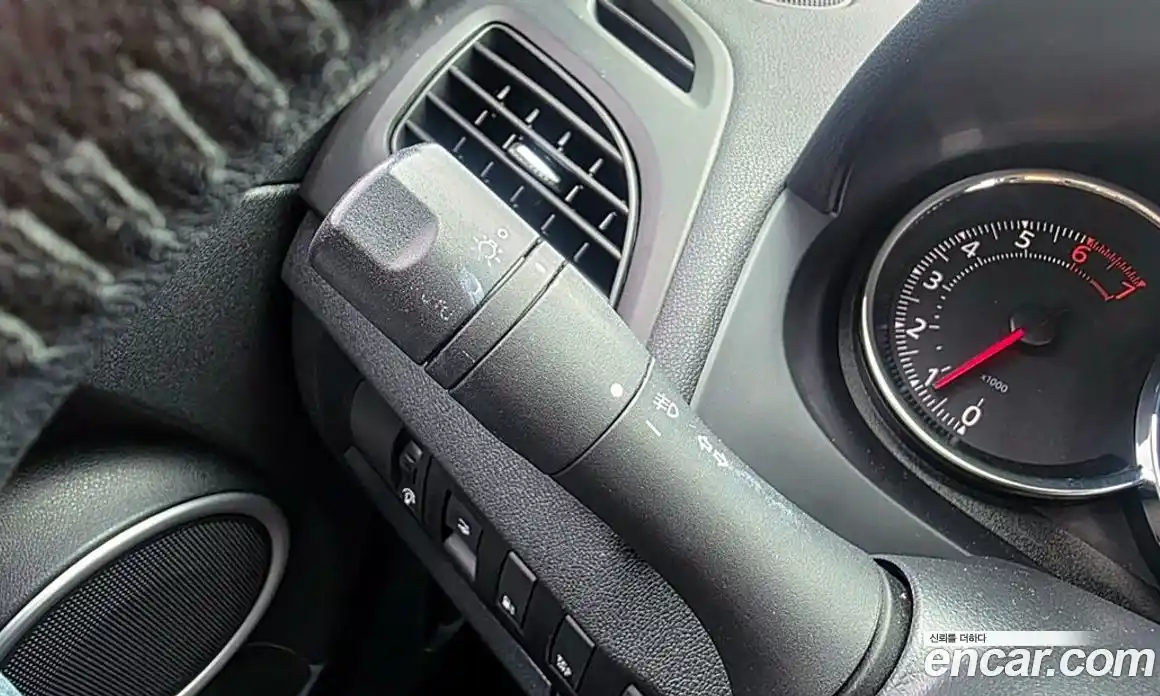 Renault SM3 2015 1.6 Автомат в Москве № 153091, фото 14