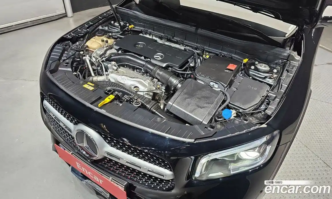 Mercedes-Benz GLB-Class 2021 2.0 Автомат в Москве № 159596, фото 1