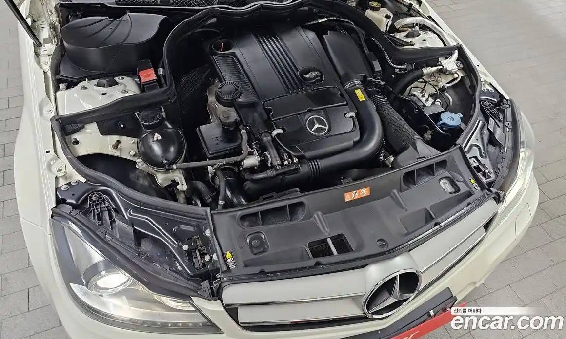 Mercedes-Benz C-Class 2012 1.8 Автомат в Москве № 160535, фото 4