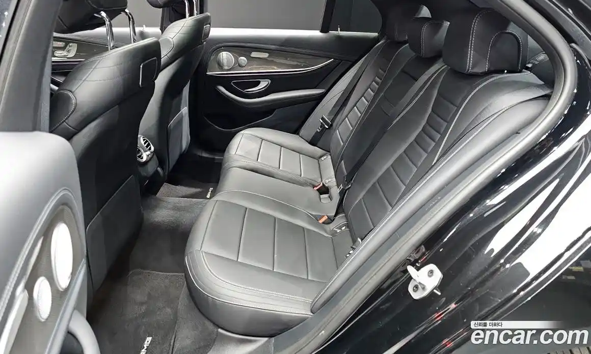 Mercedes-Benz E-Class 2019 2.0 Автомат в Москве № 161139, фото 13