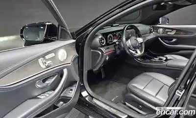 Mercedes-Benz E-Class 2019 2.0 Автомат в Москве № 161139, миниатюра 5