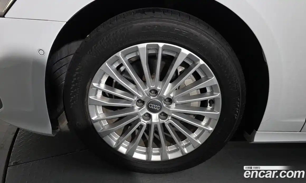 Audi A6 2021 2.0 Автомат в Москве № 162924, фото 17