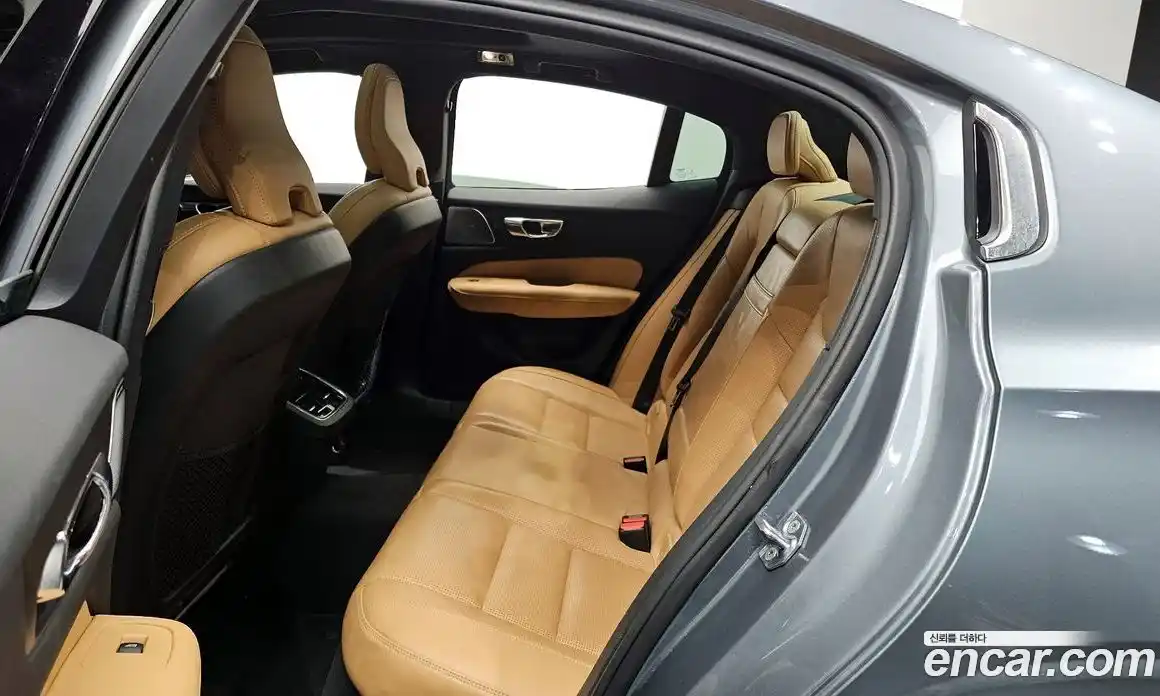 Volvo S60 2020 2.0 Автомат в Москве № 164538, фото 12