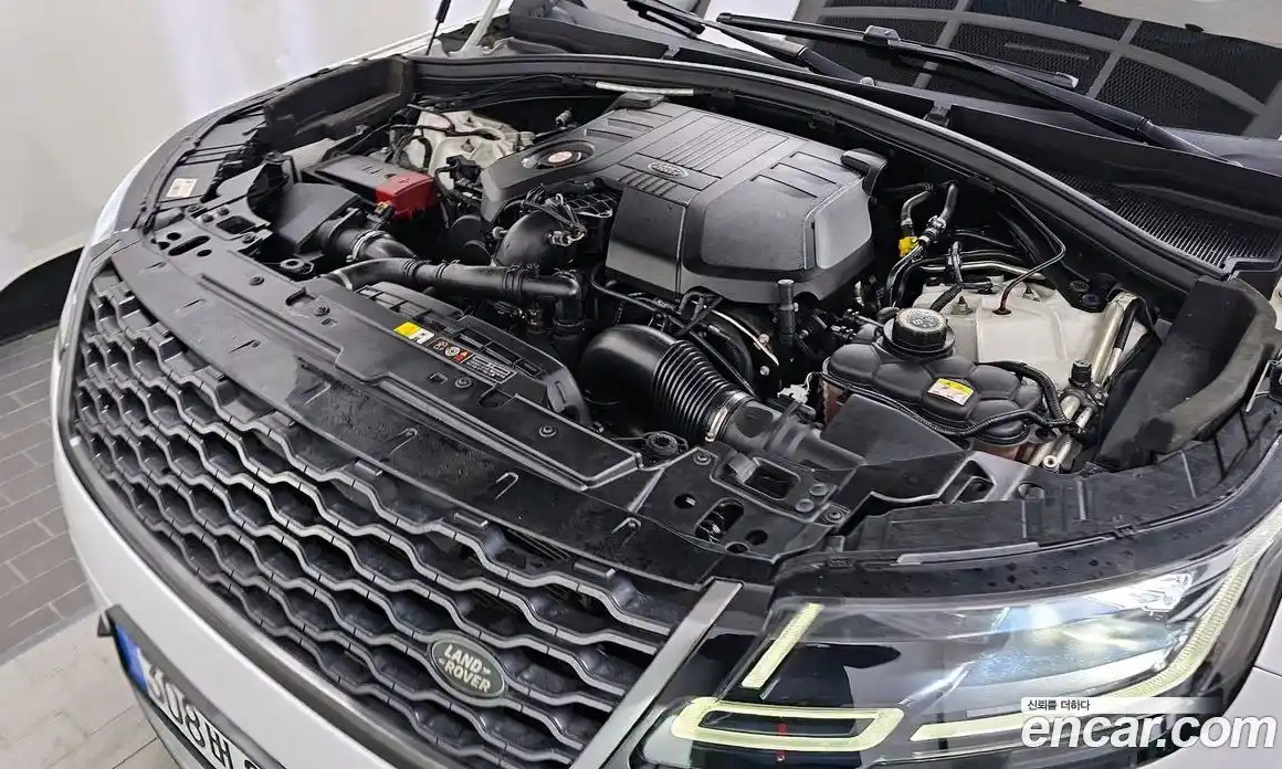 Land Rover Range-Rover Velar 2018 3.0 Автомат в Москве № 166579, фото 16