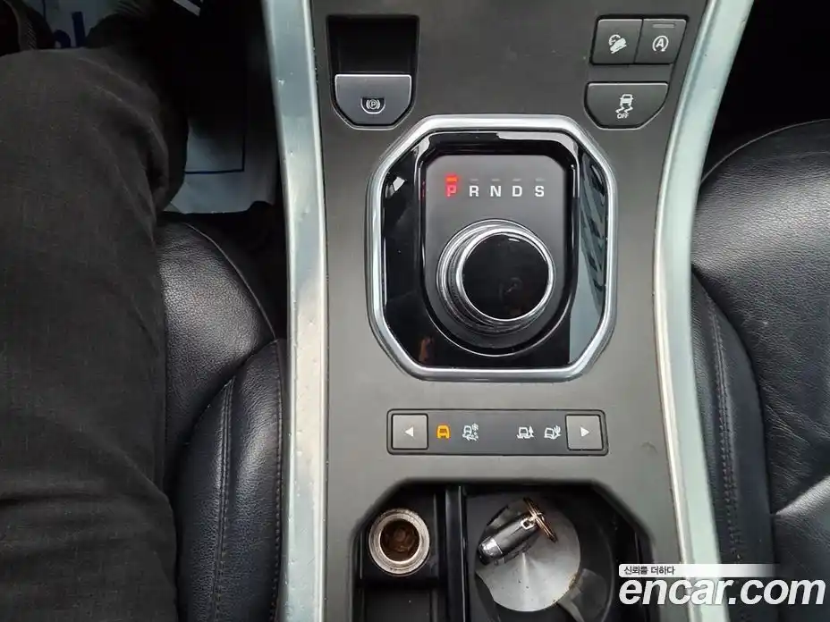 Land Rover Range-Rover Evoque 2017 2.0 Автомат в Москве № 166601, фото 16