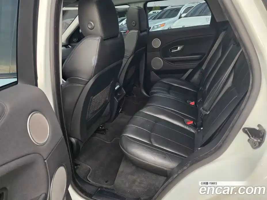 Land Rover Range-Rover Evoque 2017 2.0 Автомат в Москве № 166601, фото 18