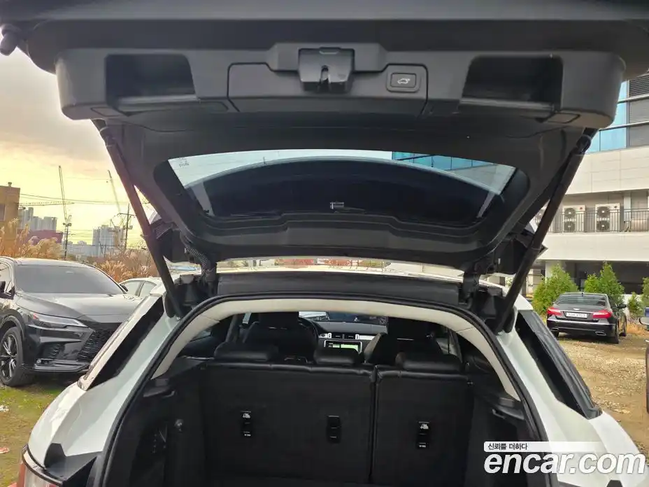 Land Rover Range-Rover Evoque 2017 2.0 Автомат в Москве № 166601, фото 19