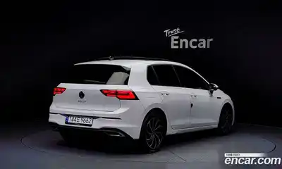 Volkswagen Golf 2022 2.0 Автомат в Москве № 168578, миниатюра 2